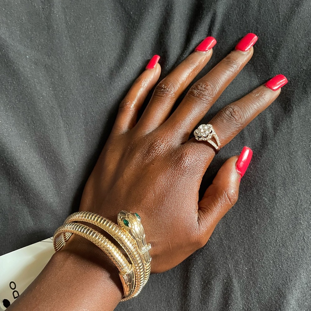 Rose gold ring
